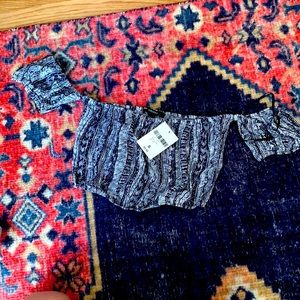 Cute navy & white small crop top! NWT